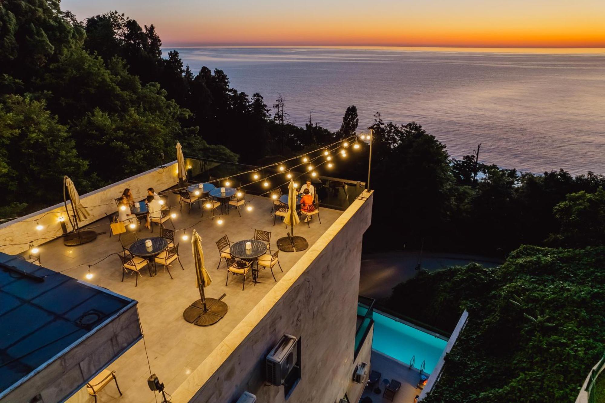Capo Verde Hotel Batumi Esterno foto